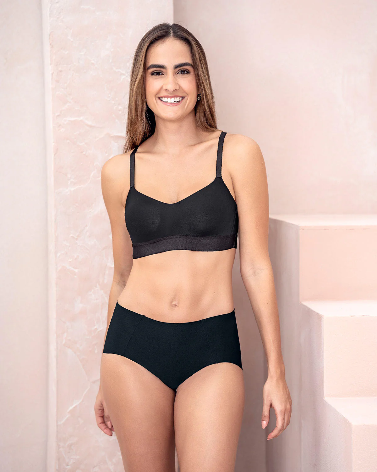 Brasier tipo top ultraliviano con copas internas fijas - Image 8