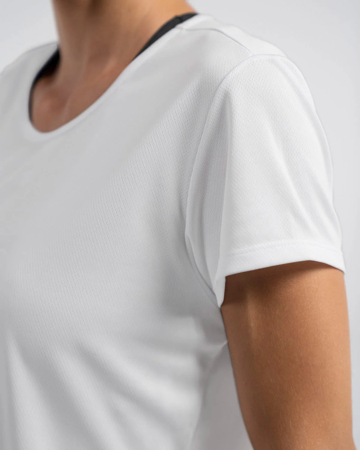 Camiseta deportiva de secado rápido y silueta semiajustada - Image 14