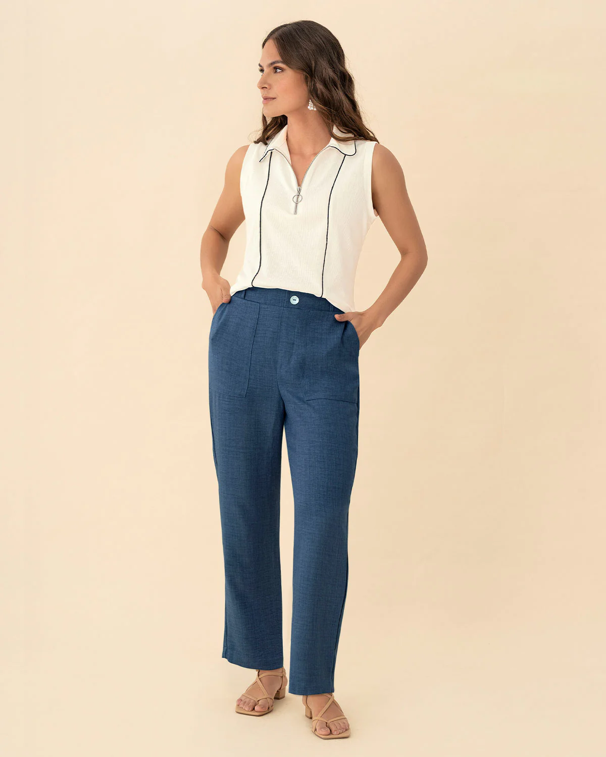 Pantalón con bolsillos funcionales - Image 4